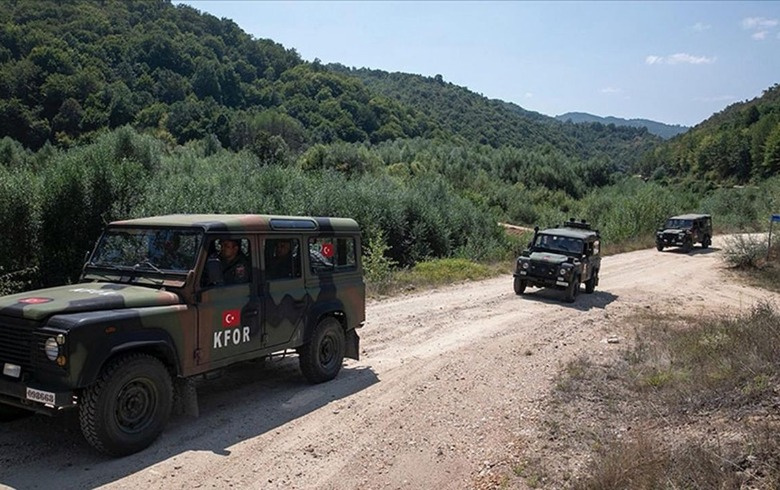 Mehmetçik, Kosova’nın Sırbistan sınırında devriye faaliyetlerine devam ediyor