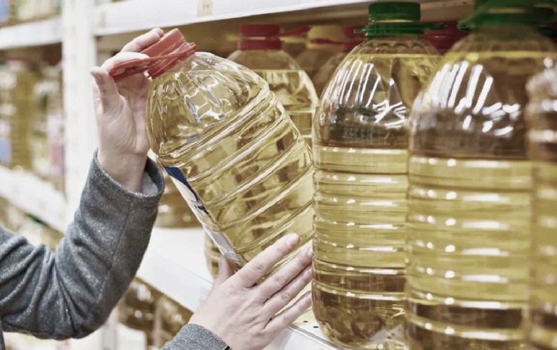 Ayçiçek Yağı alacaklar buraya; Bu ay Migros TMO, BİM'de 5 litre fiyatları düştü!